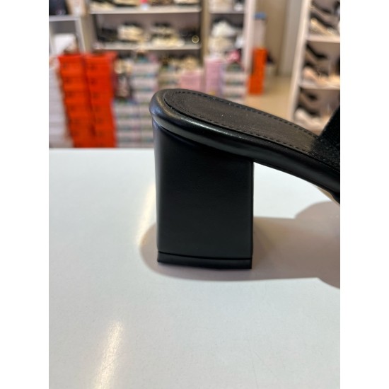 Siyah File Doku Topuklu Terlik