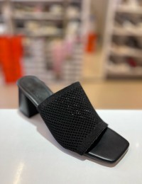 Siyah File Doku Topuklu Terlik