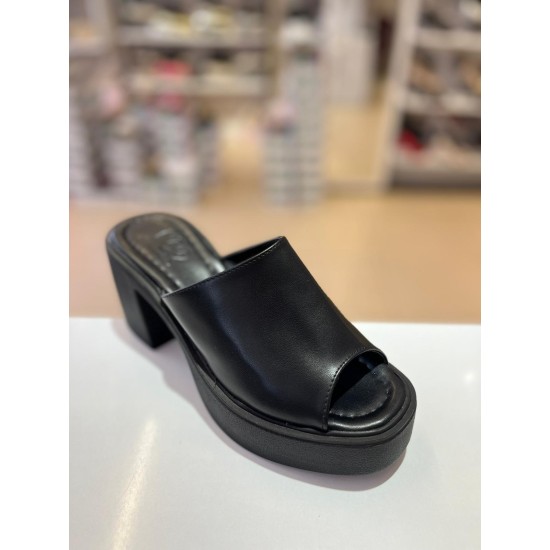 Siyah Kalın Platform Topuk Düz Terlik