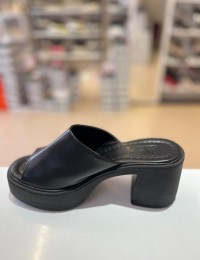 Siyah Kalın Platform Topuk Düz Terlik