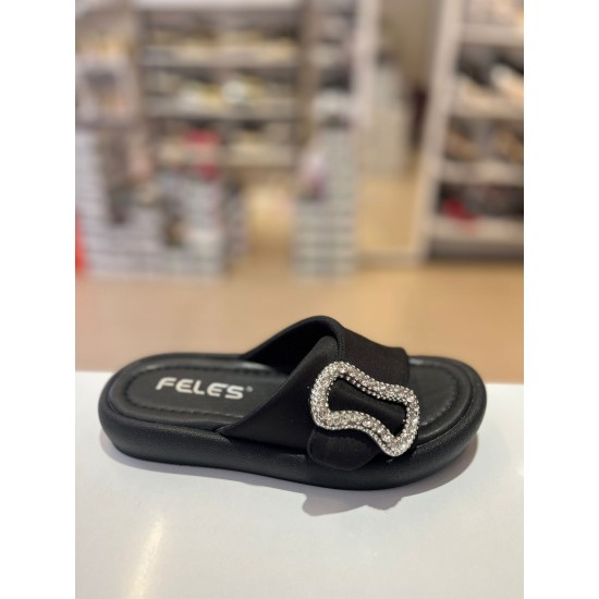 Siyah Taşlı Gümüş Tokalı Yumuşak Taban Terlik