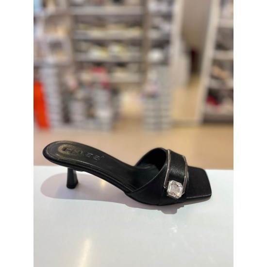 Siyah Tek Bant Elmas Taşlı Kısa Topuk Terlik