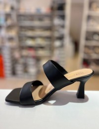 Siyah Çift Bantlı Topuklu Terlik