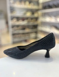 Siyah File Doku Çizgili Topuklu Sivri Burun Anne Ayakkabısı