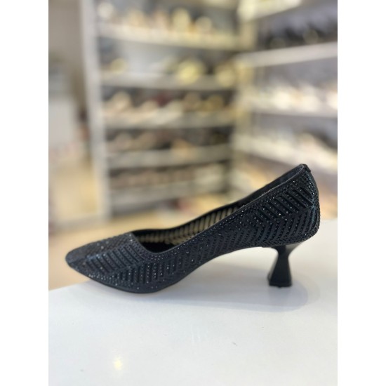 Siyah File Doku Çizgili Topuklu Sivri Burun Anne Ayakkabısı