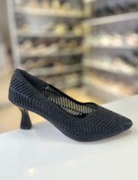 Siyah File Doku Çizgili Topuklu Sivri Burun Anne Ayakkabısı