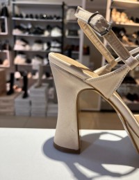 Bej Saten Tek Bant Taşlı Platform Ayakkabı