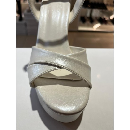 Beyaz Cilt Çapraz Bant Platform Ayakkabı