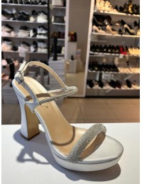 Gümüş Saten Tek Bant Taşlı Platform Ayakkabı