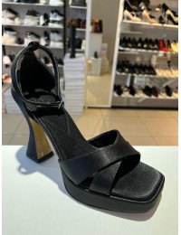 Siyah Saten Çapraz Bant Bilekten Bağlamalı Platform Ayakkabı