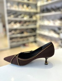 Acı Kahve Pul İşleme Çapraz Bant  Kilteli Kısa Topuk Stiletto