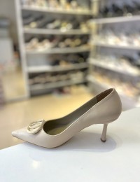 Bej Cilt Gold Tokalı Sivri Burun Stiletto