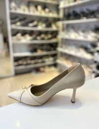 Bej Cilt Çapraz Bant Kilteli Sivri Burun Stiletto