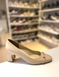 Bej Kalın Kısa Topuk Gold Tokalı Oval Burun Stiletto