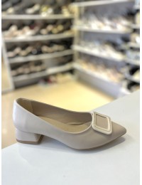 Bej Kalın Kısa Topuk Gold Çerçeve Toka Klasik Stiletto