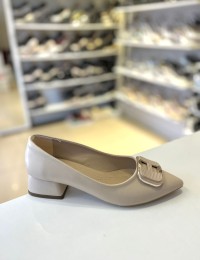 Bej Kalın Kısa Topuk Sivri Burun H Tokalı Stiletto