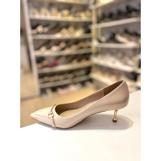 Bej Metal Topuk Gold Toka Sivri Burun Stiletto