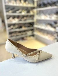 Bej Pul İşleme Çapraz Bant  Kilteli Kısa Topuk Stiletto