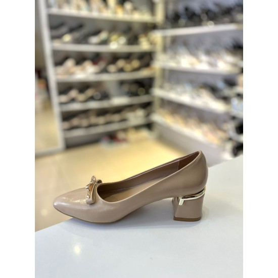 Bej Rustik Doku Kalın Kısa Topuk Kurdele Toka Stiletto