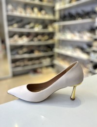 Bej İpek Vakum Doku Ucu Taşlı Gold Topuk Stiletto