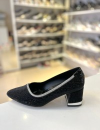 Siyah Damarlı Sim Taşlı Ara Topuk Boy Stiletto