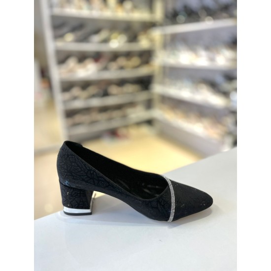 Siyah Damarlı Sim Taşlı Ara Topuk Boy Stiletto
