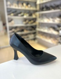 Siyah Düz Klasik Kadeh Topuk Stiletto
