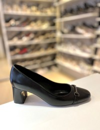 Siyah Kalın Kısa Topuk Gold Tokalı Oval Burun Stiletto