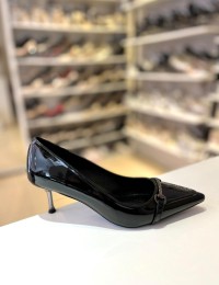 Siyah Metal Topuk Gold Toka Sivri Burun Stiletto