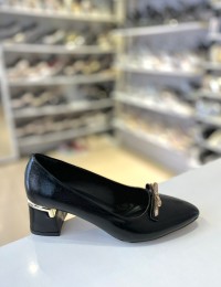 Siyah Rustik Doku Kalın Kısa Topuk Kurdele Toka Stiletto