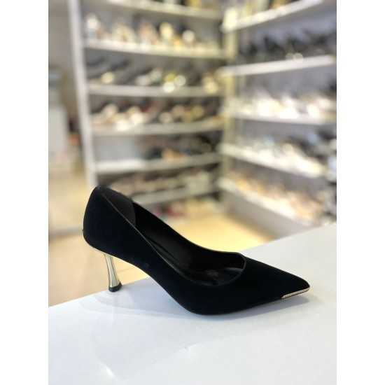 Siyah İpek Vakum Doku Ucu Taşlı Gold Topuk Stiletto